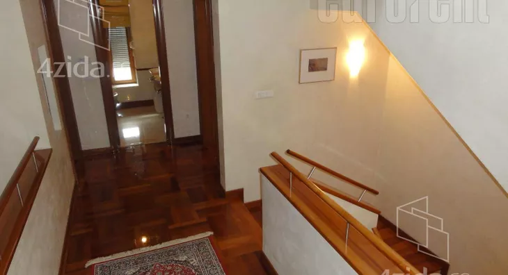 4-etažna kuća | 4zida