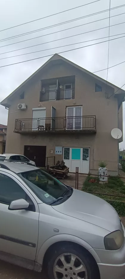 Majur | 4zida.rs