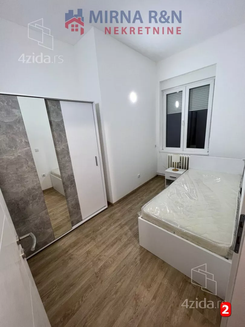 Četvoroiposoban stan | 4zida