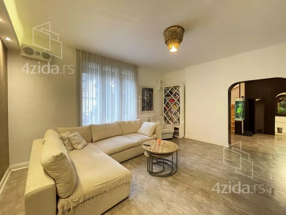 3-etažna kuća | 4zida