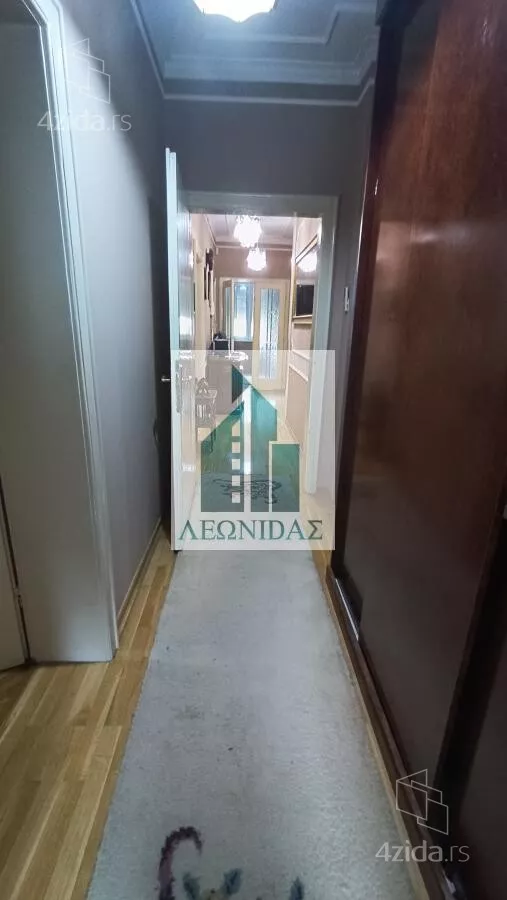 Četvoroiposoban stan | 4zida