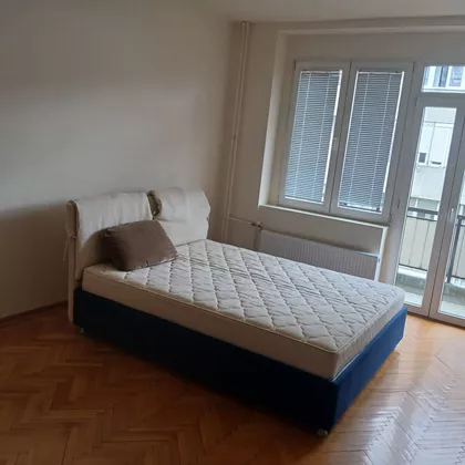Obrenovićeva | 4zida.rs