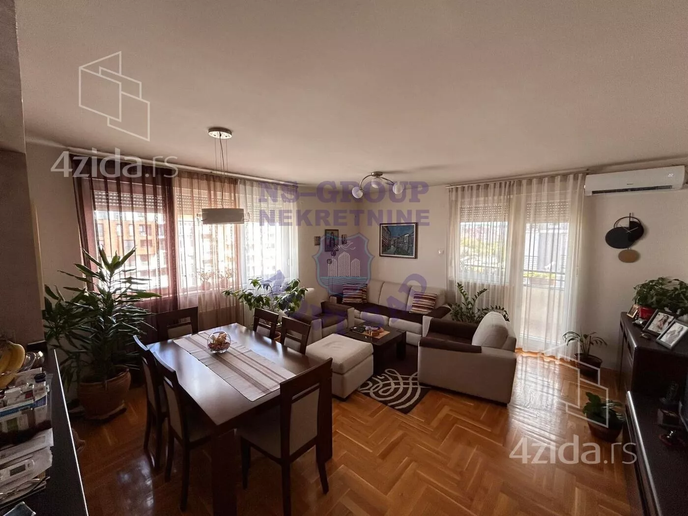 Troiposoban stan | 4zida