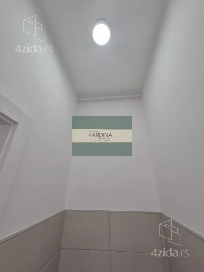 Lokal | 4zida
