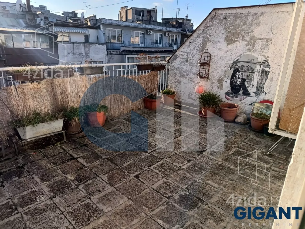 Petosoban stan | 4zida