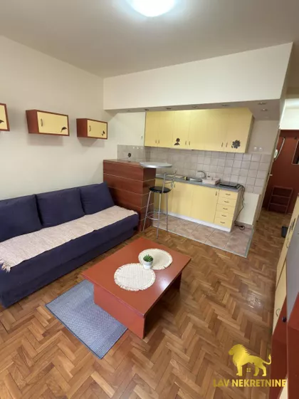 DANILA KIŠA | 4zida.rs