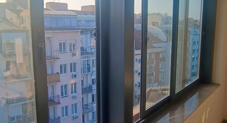 Šestosoban stan | 4zida