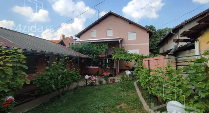 Kuća | 4zida