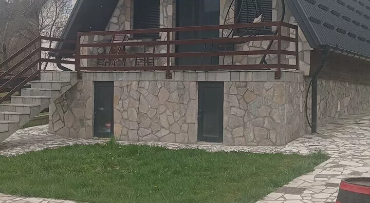 5-etažna kuća | 4zida