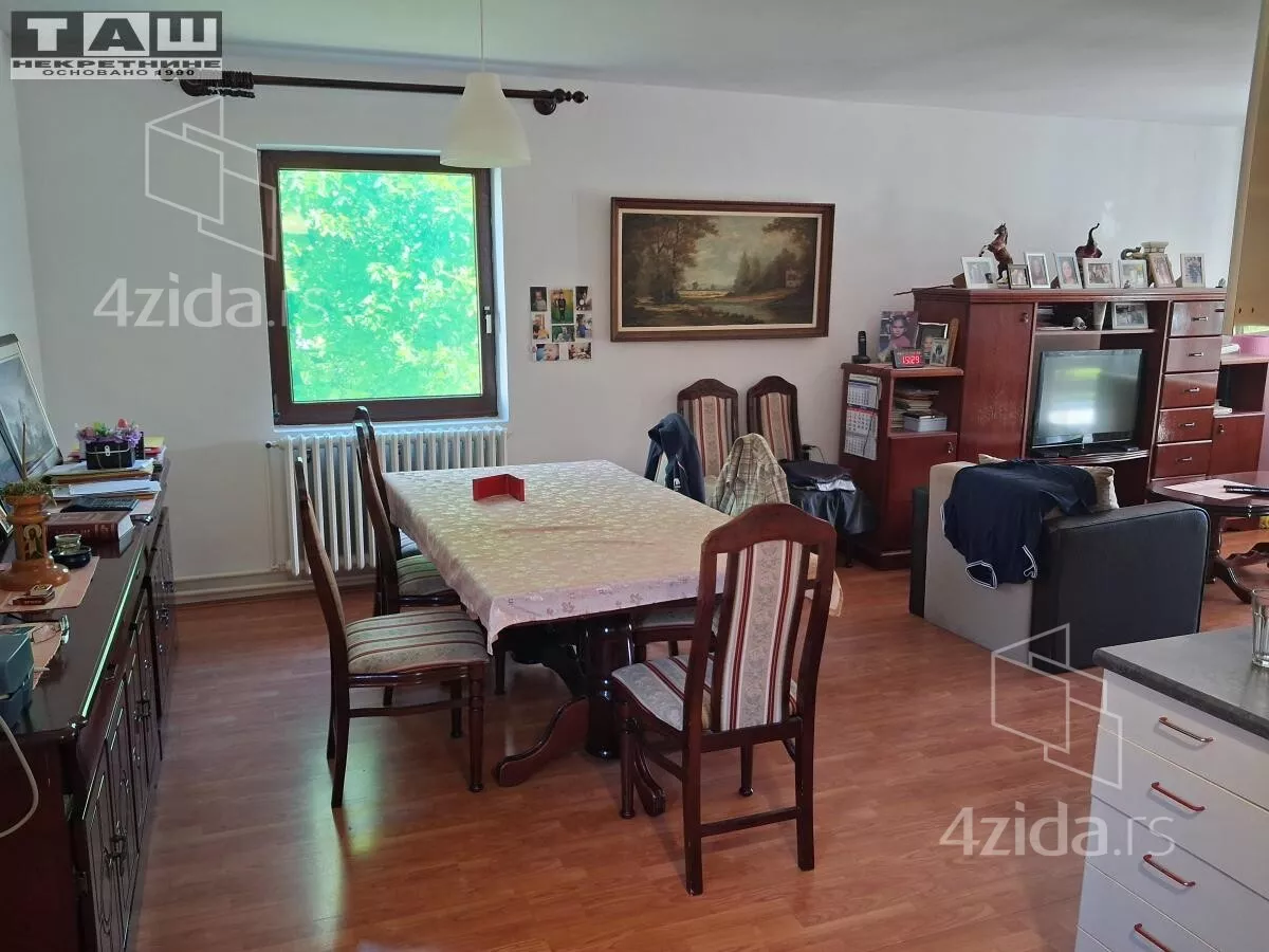 Kuća | 4zida
