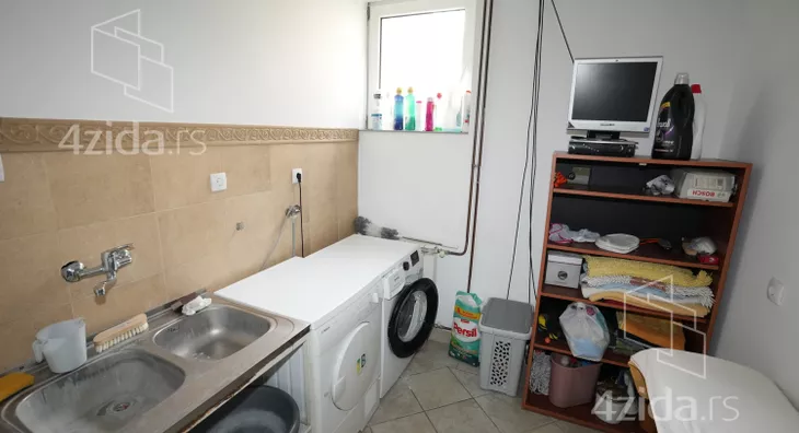 4-etažna kuća | 4zida