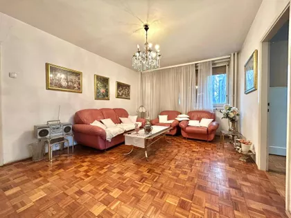 Pariske komune | 4zida.rs