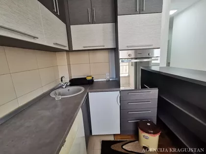 Vašarište | 4zida.rs