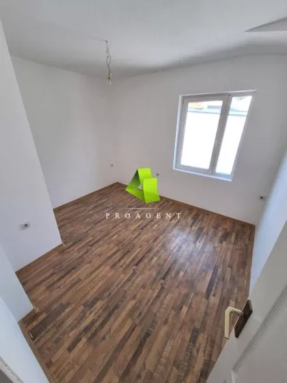 Dom Zdravlja | 4zida.rs