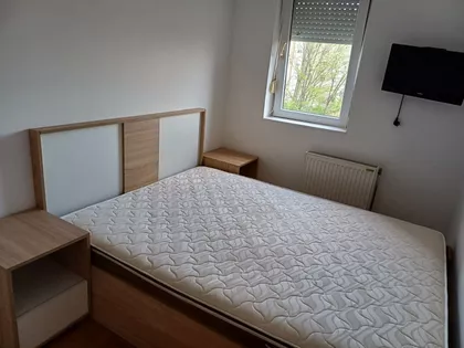 Tone Hadžića | 4zida.rs