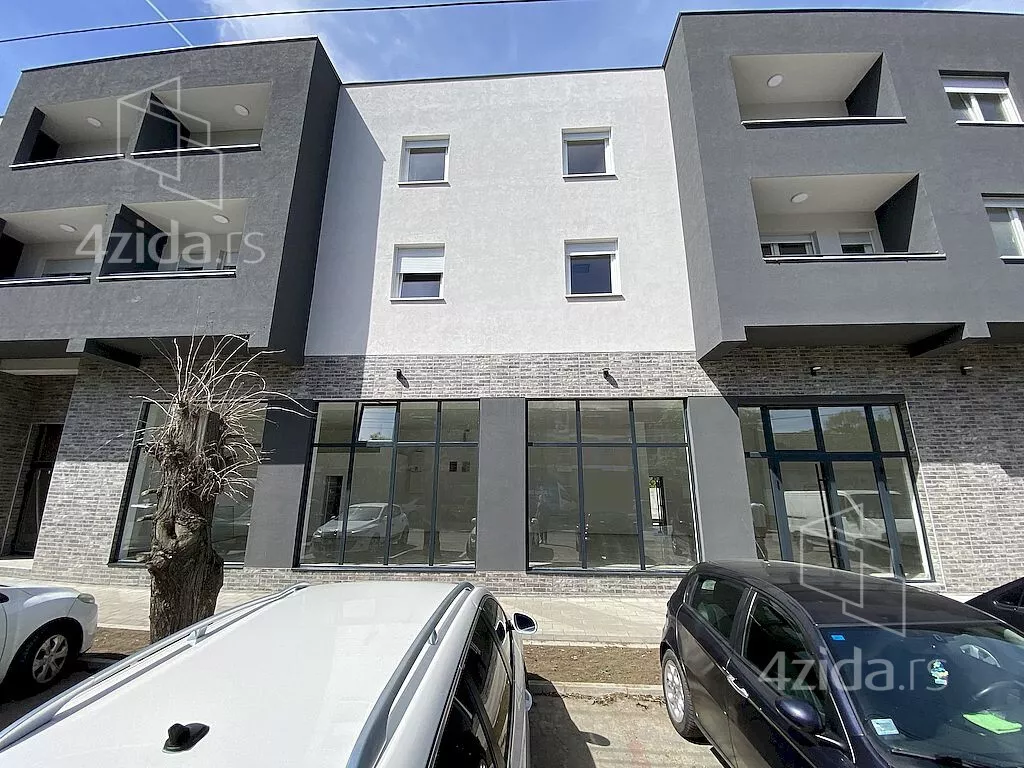 Poslovni prostor | 4zida