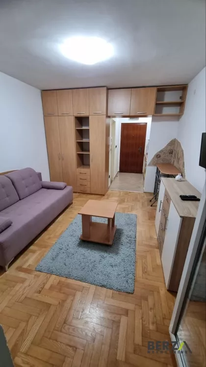 Cara Dušana | 4zida.rs