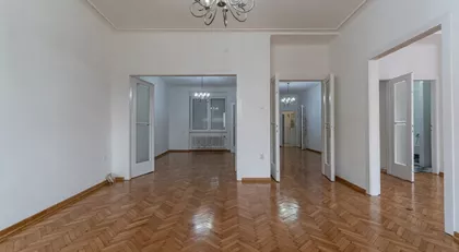 Trg Nikole Pašića 9 | 4zida.rs