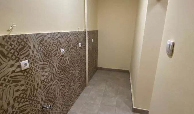 Poslovna zgrada | 4zida