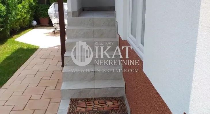 5-etažna kuća | 4zida