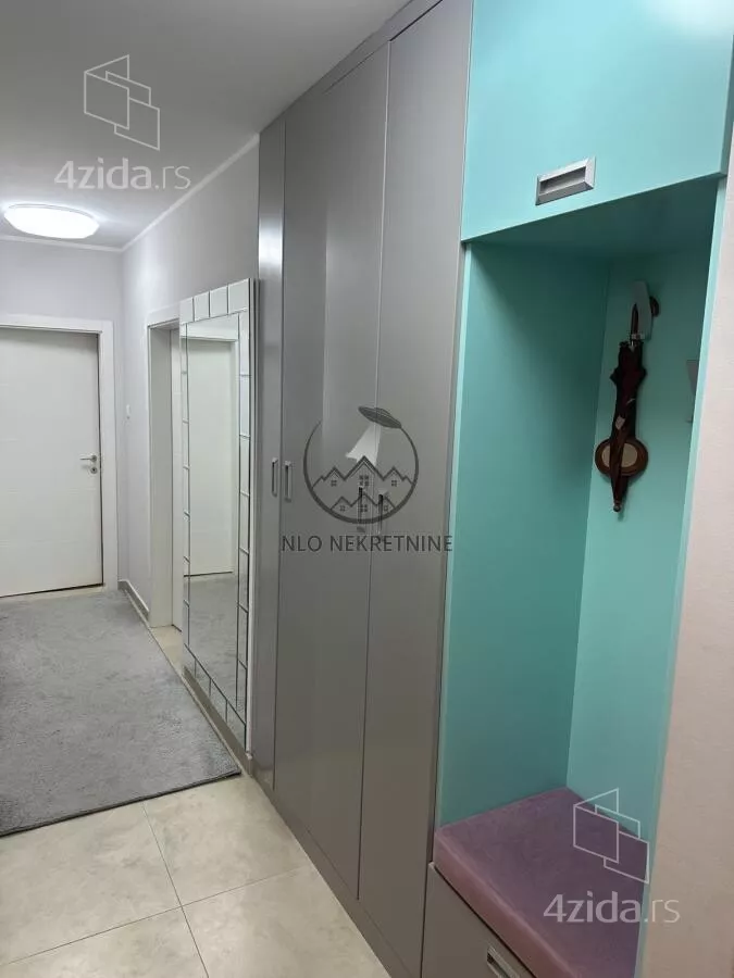 Troiposoban stan | 4zida