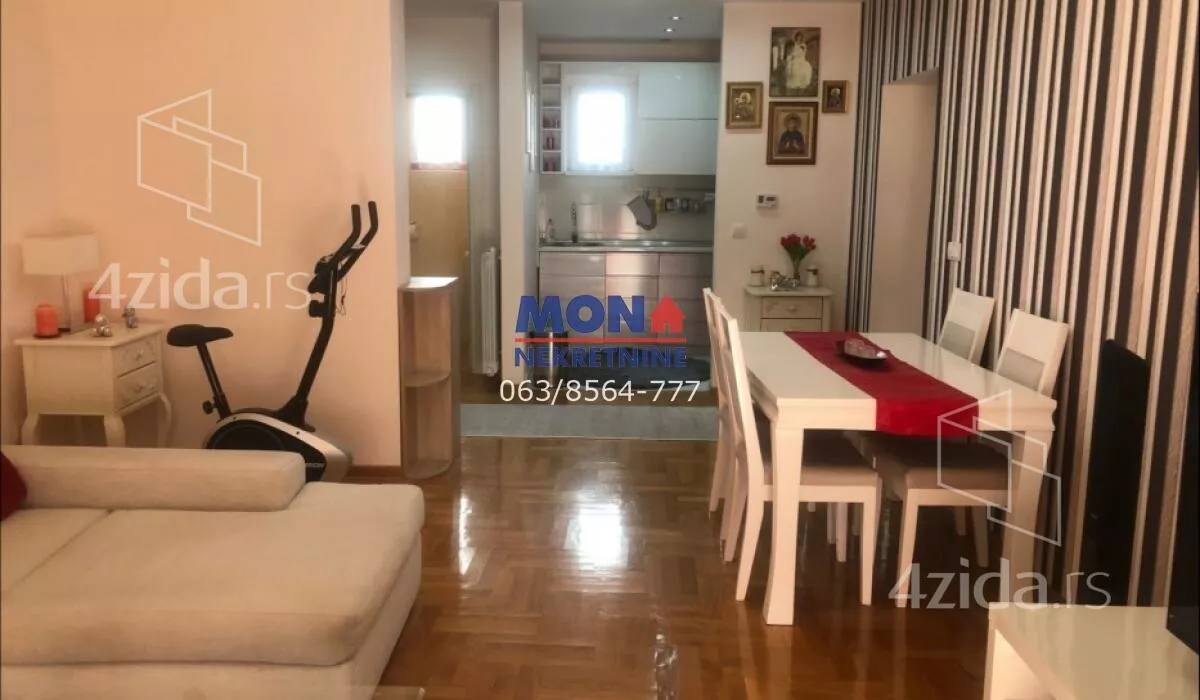 Dvoiposoban stan | 4zida