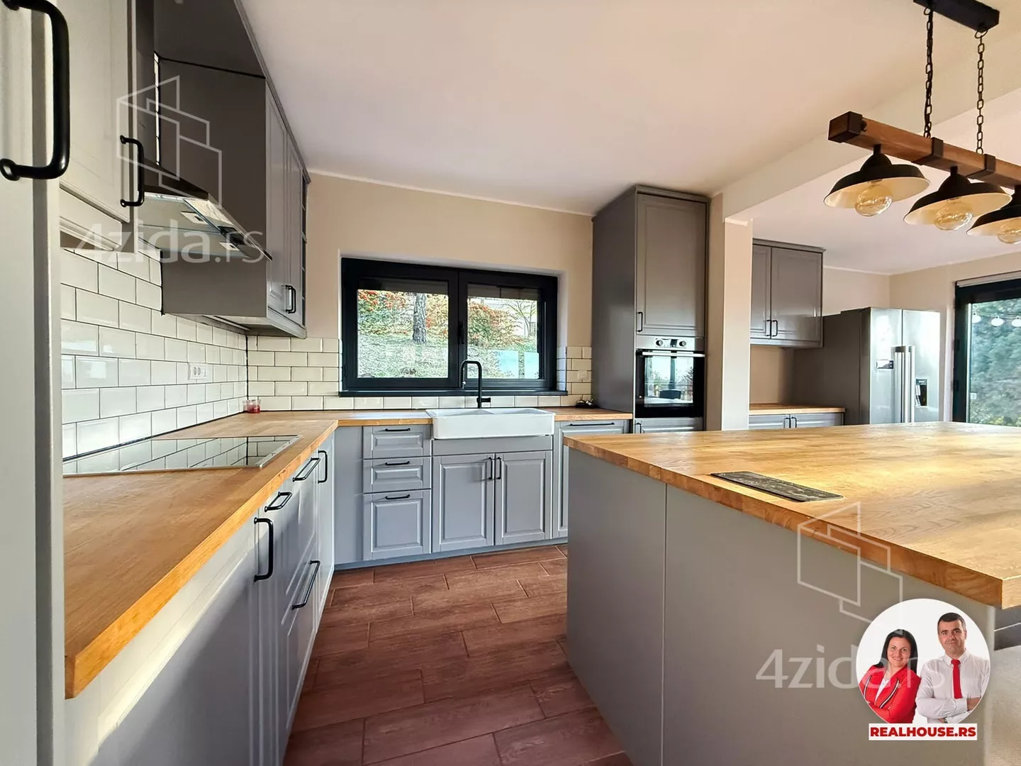 3-etažna kuća | 4zida