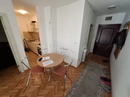 Petlovo Brdo | 4zida.rs