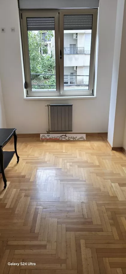 Crveni Krst Vračar | 4zida.rs