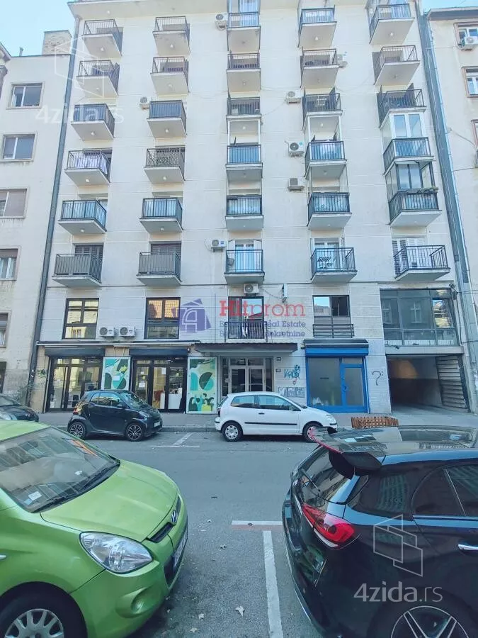 Poslovni prostor | 4zida