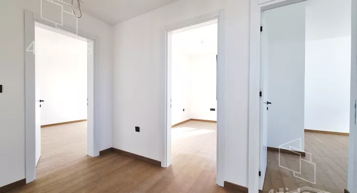 Četvoroiposoban stan | 4zida