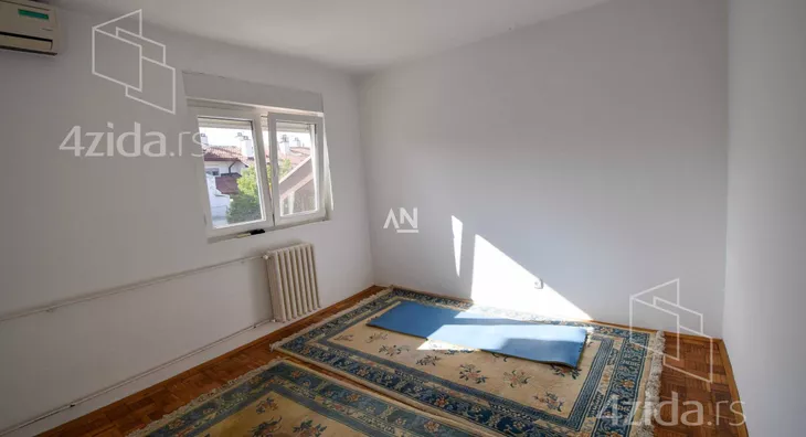 5-etažna kuća | 4zida