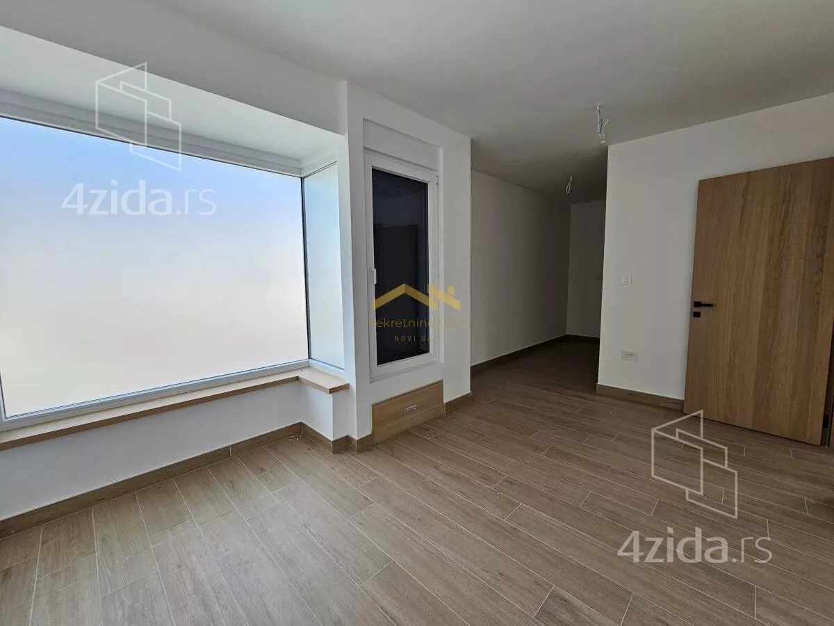 Šestosoban stan | 4zida