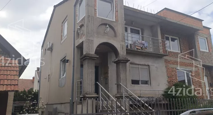 3-etažna kuća | 4zida