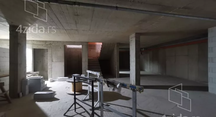 Poslovni prostor | 4zida