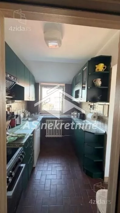 Petosoban stan | 4zida