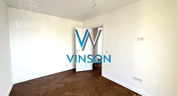 Četvoroiposoban stan | 4zida