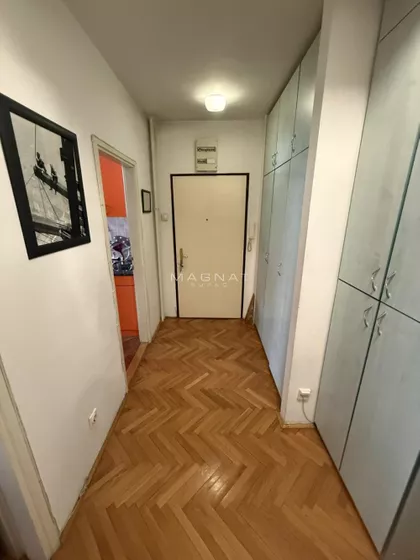 Višnjićeva | 4zida.rs