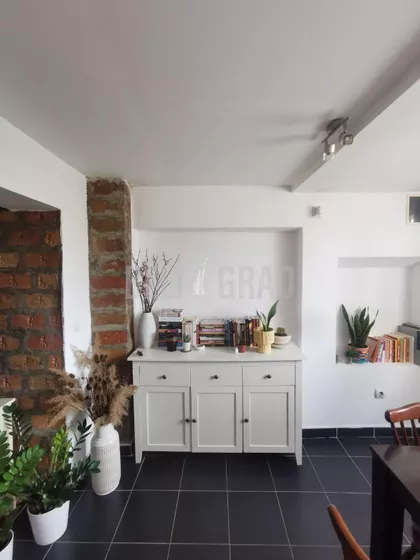 Patrijarha Varnave | 4zida.rs