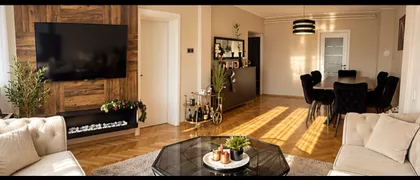 Ekonomski/Pravni Fakultet | 4zida.rs