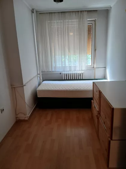 1300 Kaplara | 4zida.rs