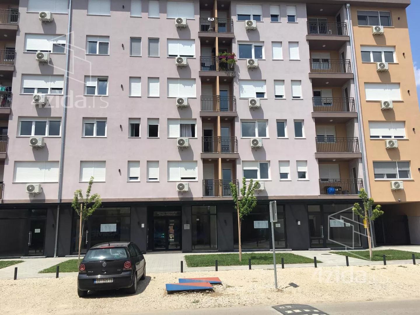 Garaža | 4zida