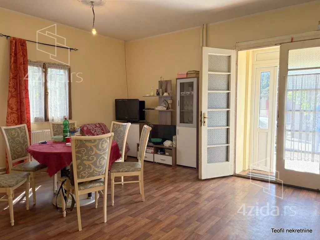 4-etažna kuća | 4zida