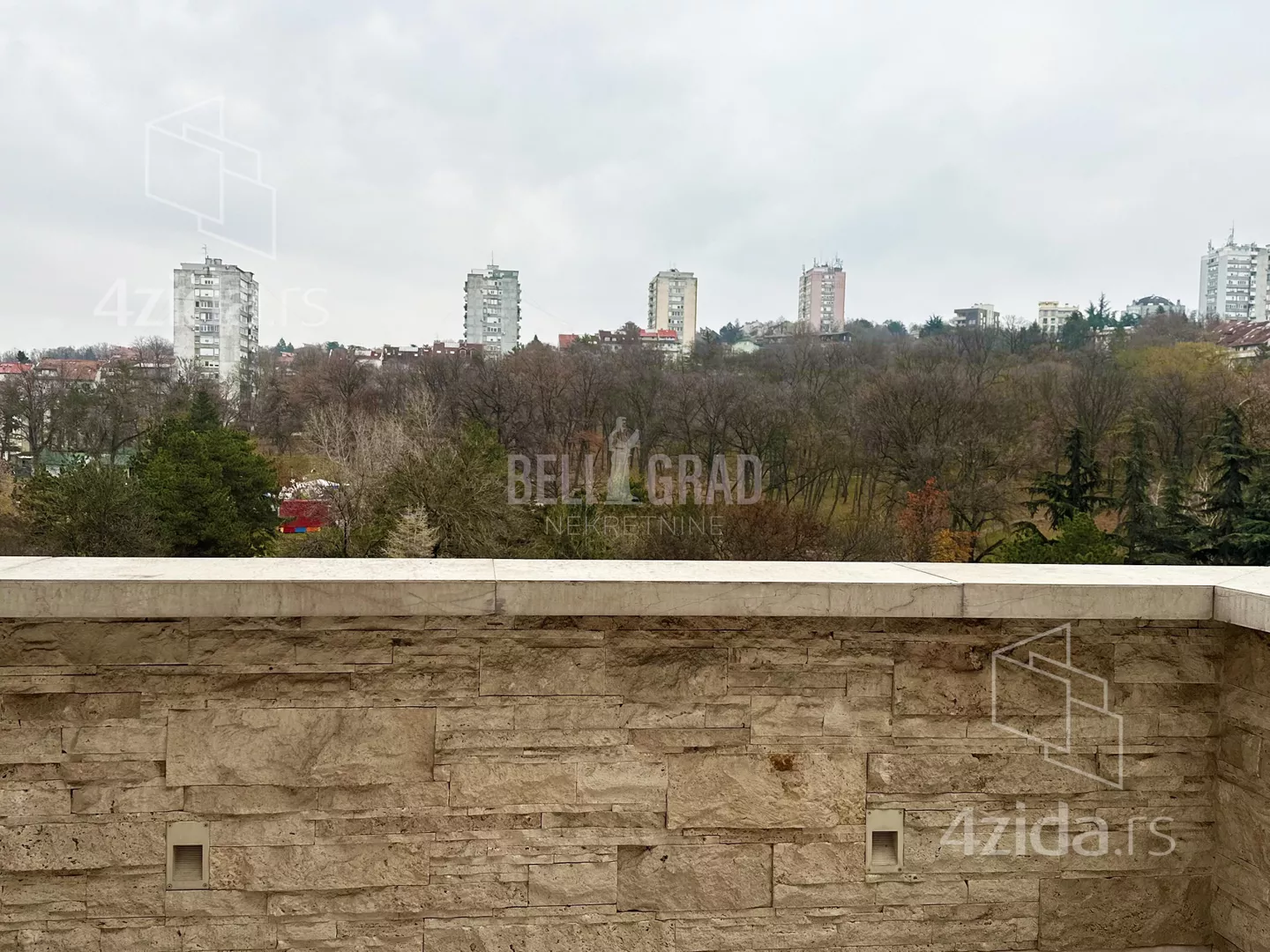 Četvoroiposoban stan | 4zida