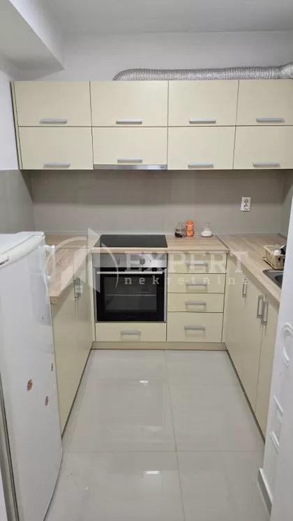 Jovana Ristića | 4zida.rs