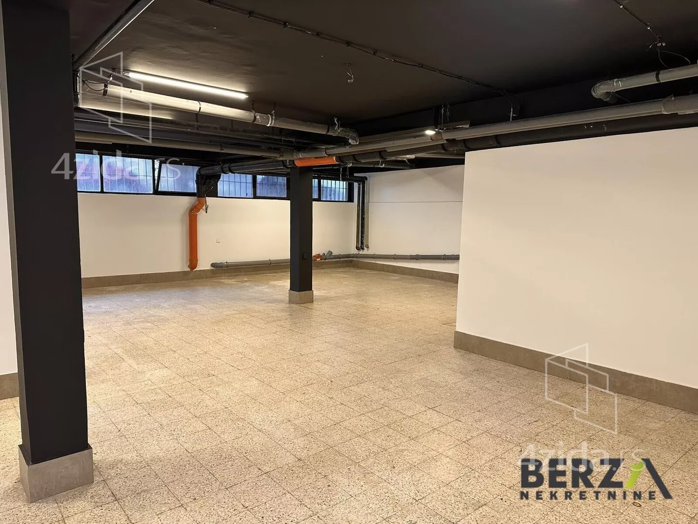 Poslovni prostor | 4zida