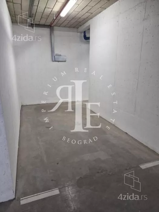 Garaža | 4zida