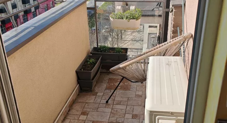 Četvoroiposoban stan | 4zida