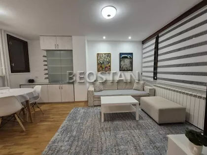 Resavska | 4zida.rs