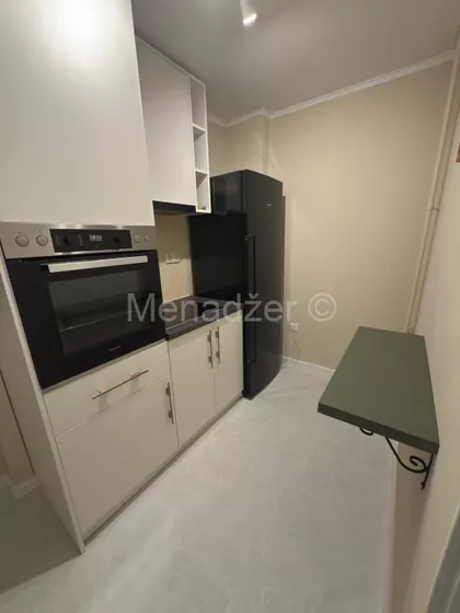 Ustanička | 4zida.rs